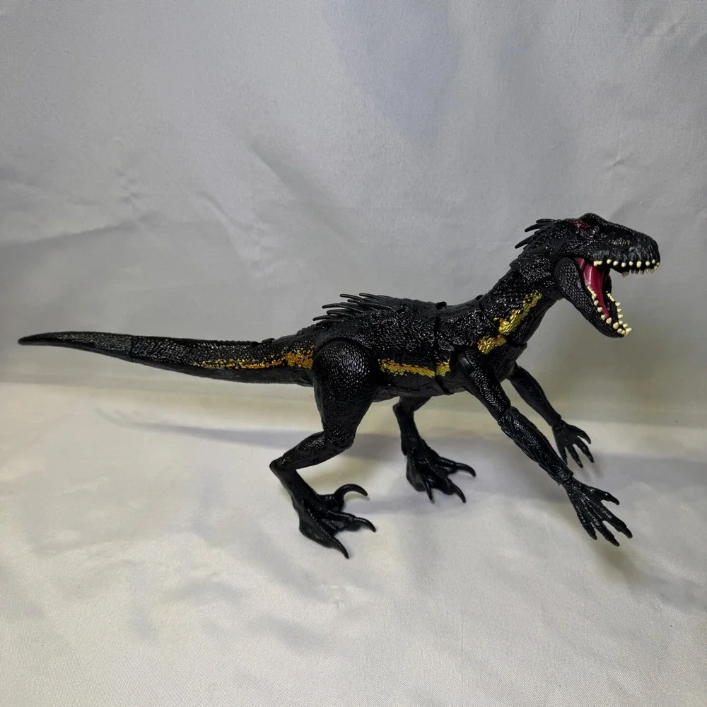 Jurassic World‎ Dino Trackers Indoraptor Track 'N Attack Dinosaur Lights n Sound